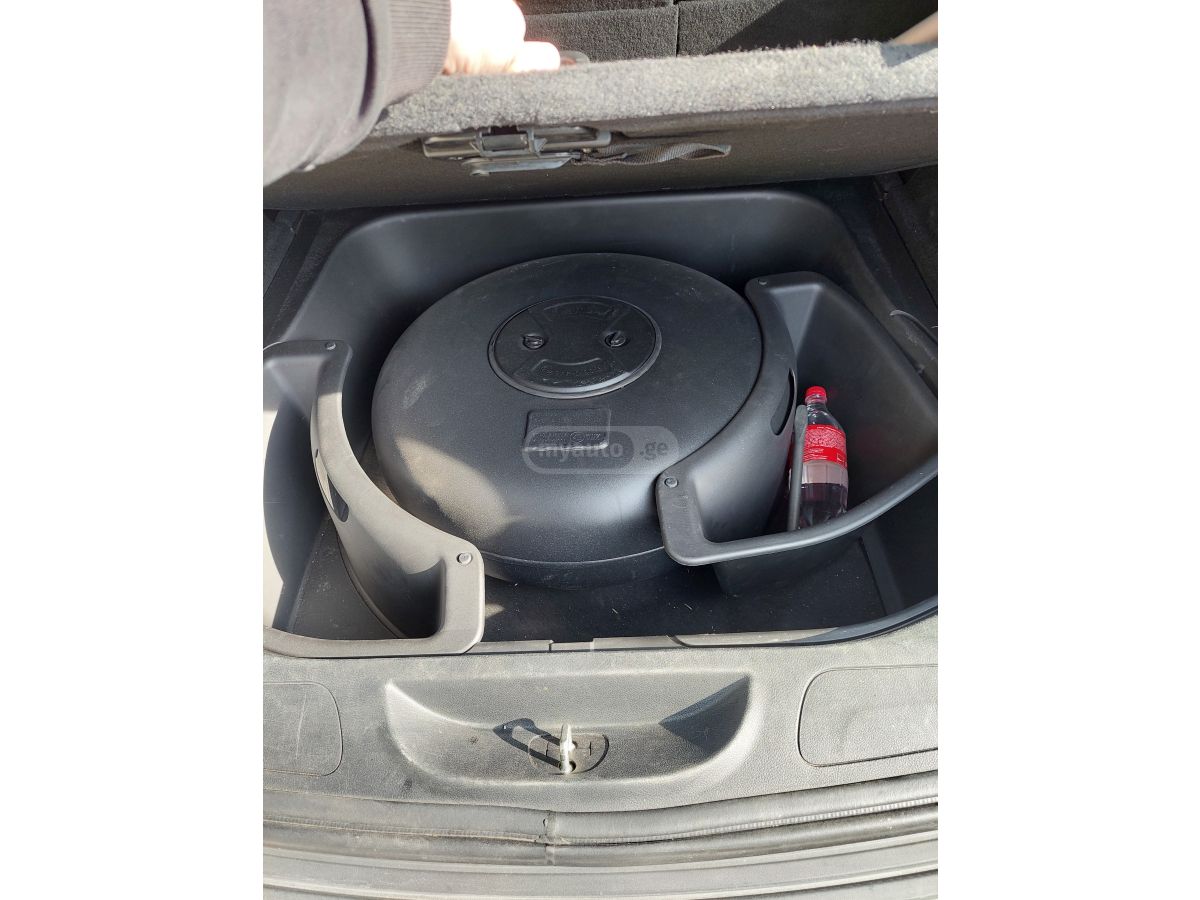 Jeep Grand Cherokee - фото 6