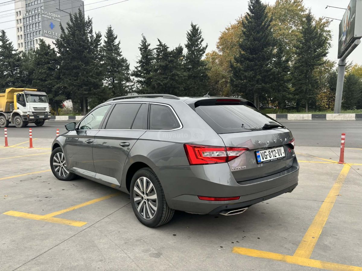 Skoda Superb - фото 5