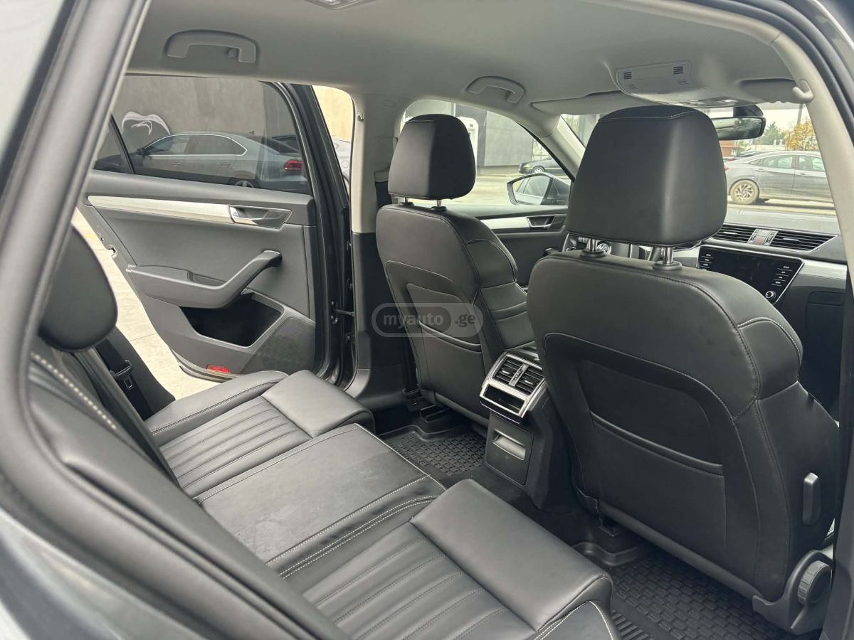 Skoda Superb - фото 6