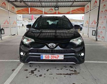 ToyotaRAV 4
