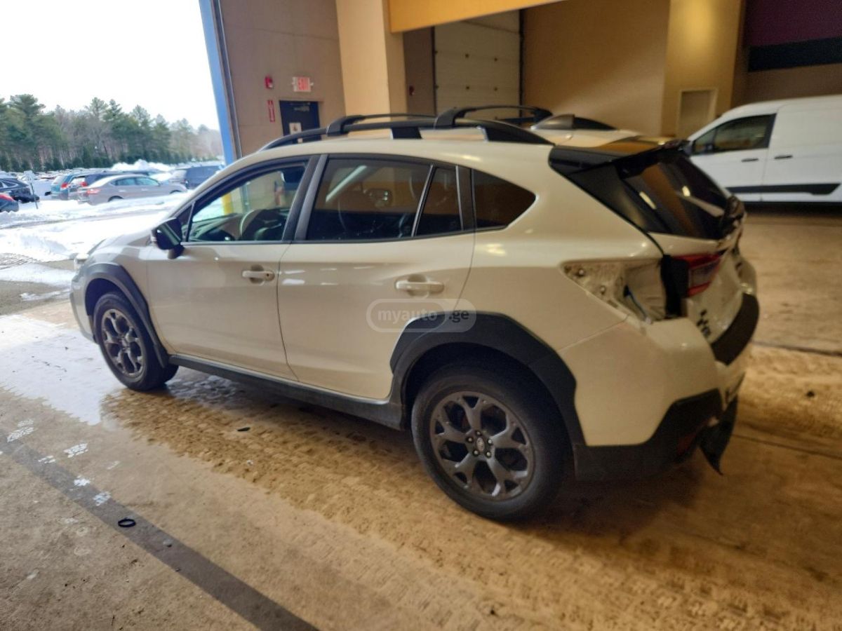 Subaru Crosstrek - фото 2