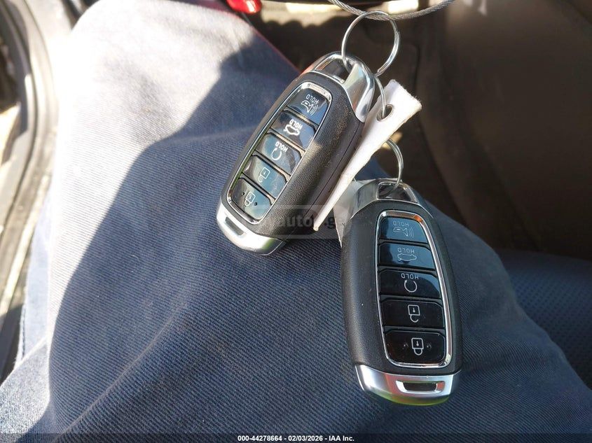 Hyundai Elantra - фото 10