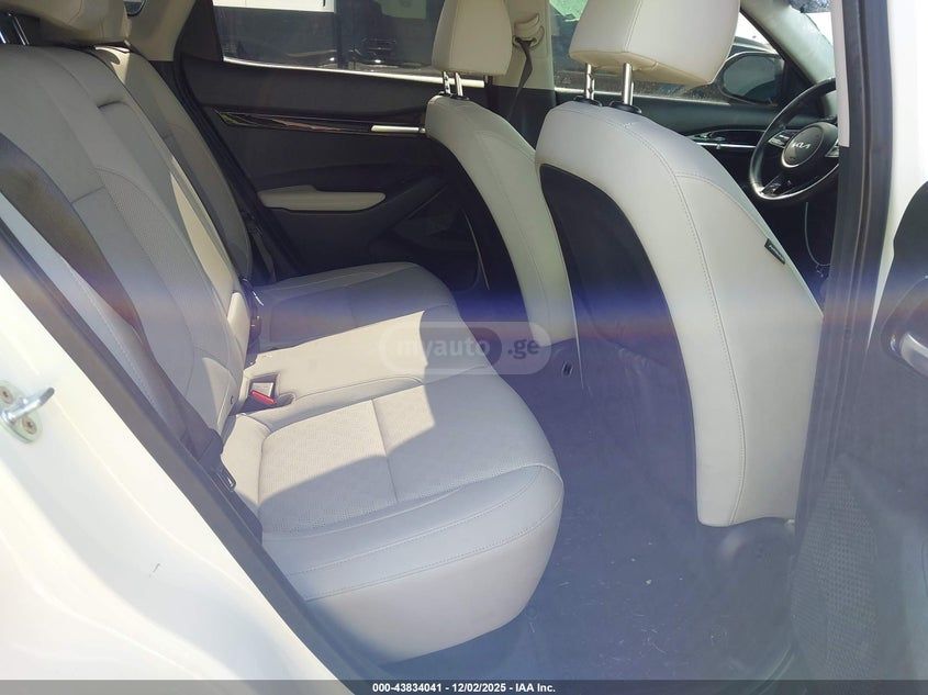 Kia Seltos 2023 — миниатюра 8