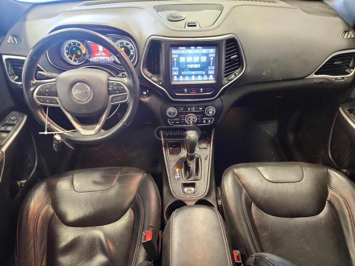 Jeep Cherokee - фото 8