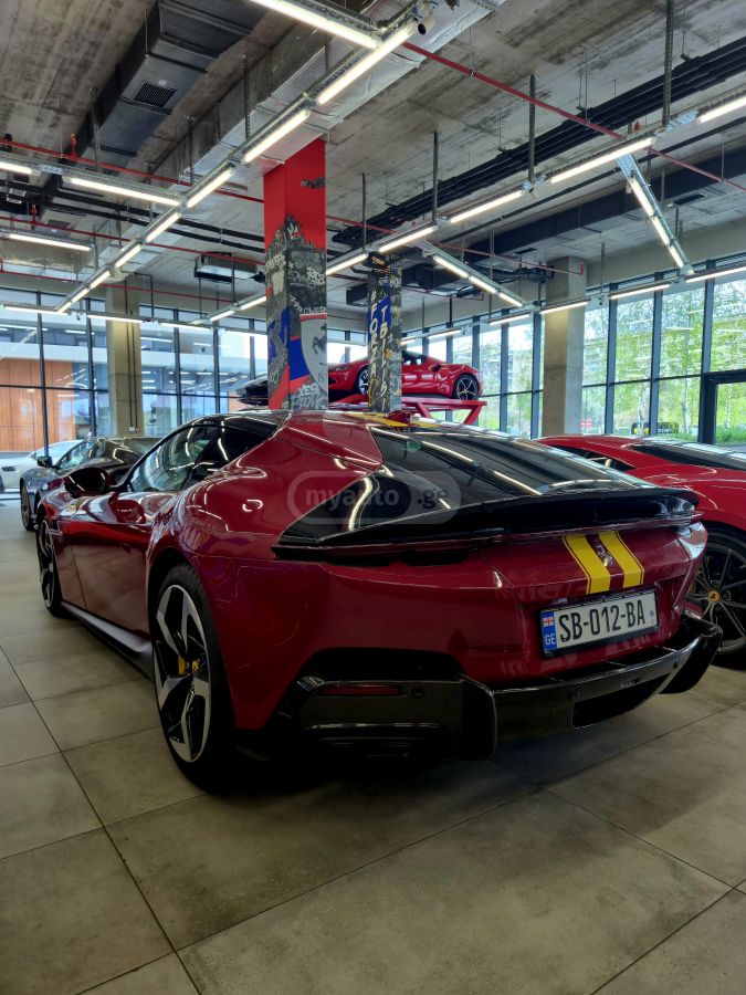 Ferrari 12 Cilindri 2025 — миниатюра 3