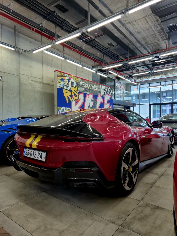 Ferrari 12 Cilindri 2025 — миниатюра 4