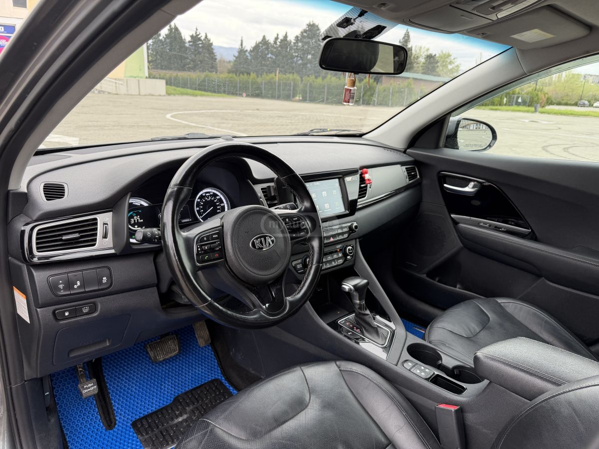 Kia Niro - фото 11