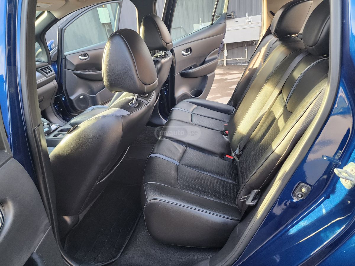 Nissan Leaf - фото 12