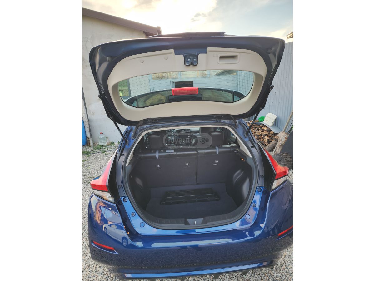 Nissan Leaf - фото 13