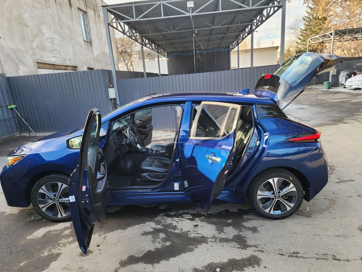 Nissan Leaf - фото 9