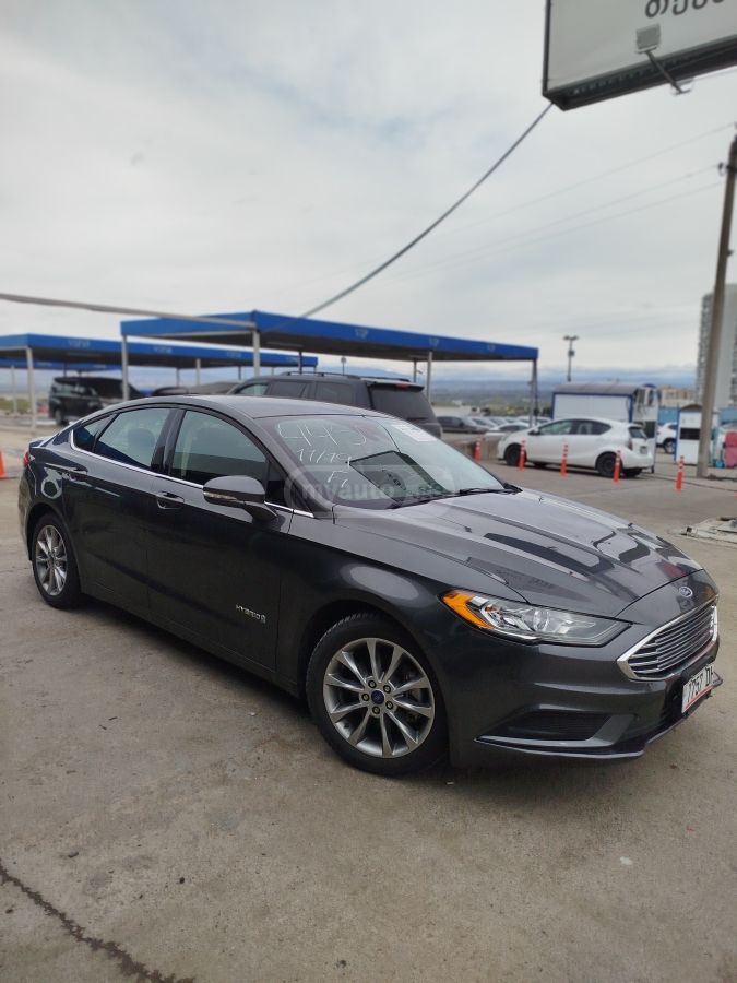 Ford Fusion - фото 4