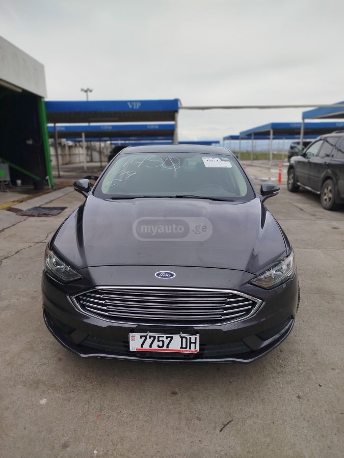 Ford Fusion - фото 8
