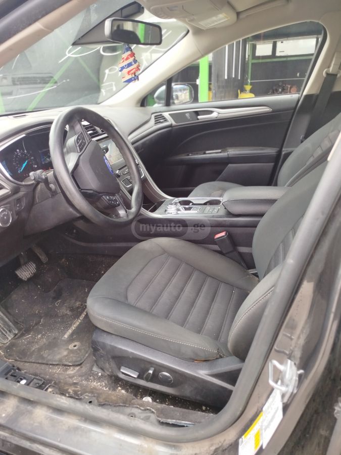 Ford Fusion - фото 9