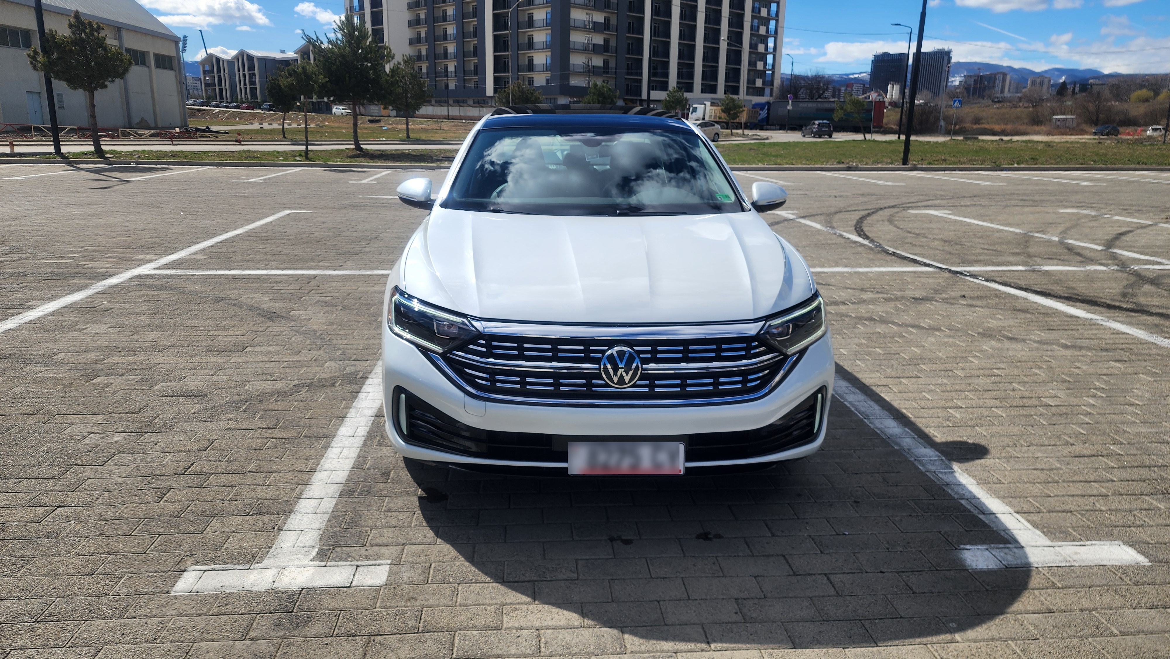 Volkswagen Jetta - фото 1