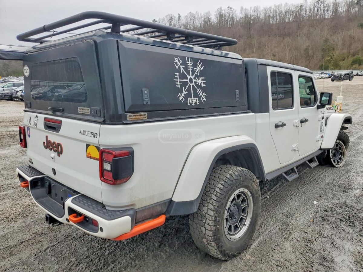 Jeep Gladiator Rubicon 4dr 4x4 Crew Cab 5 ft. 2022 — миниатюра 3