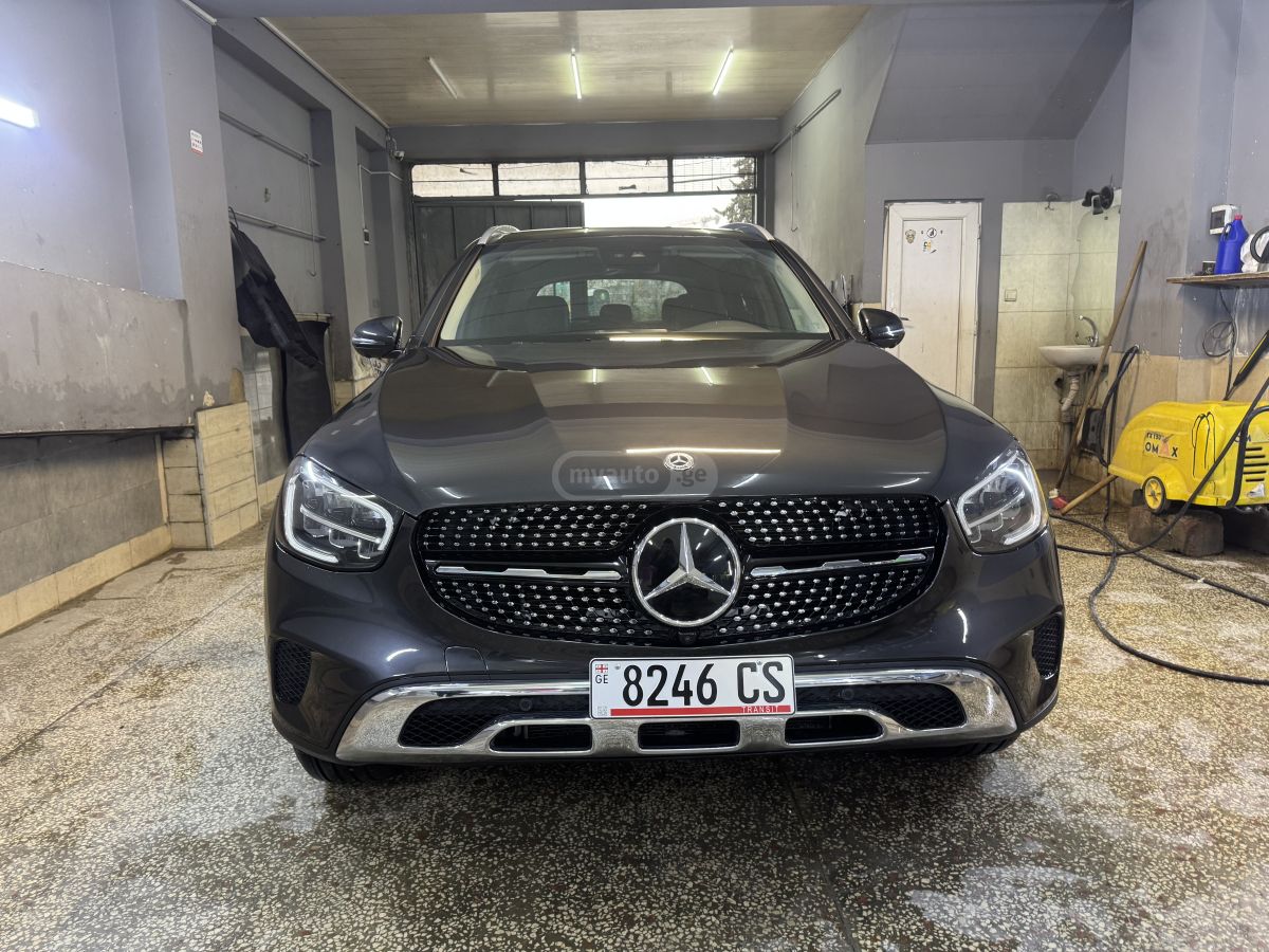Mercedes-Benz Base GLC 300 4dr All-Wheel Dri — миниатюра 1