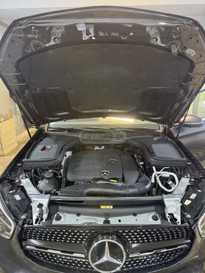 Mercedes-Benz Base GLC 300 4dr All-Wheel Dri — миниатюра 13