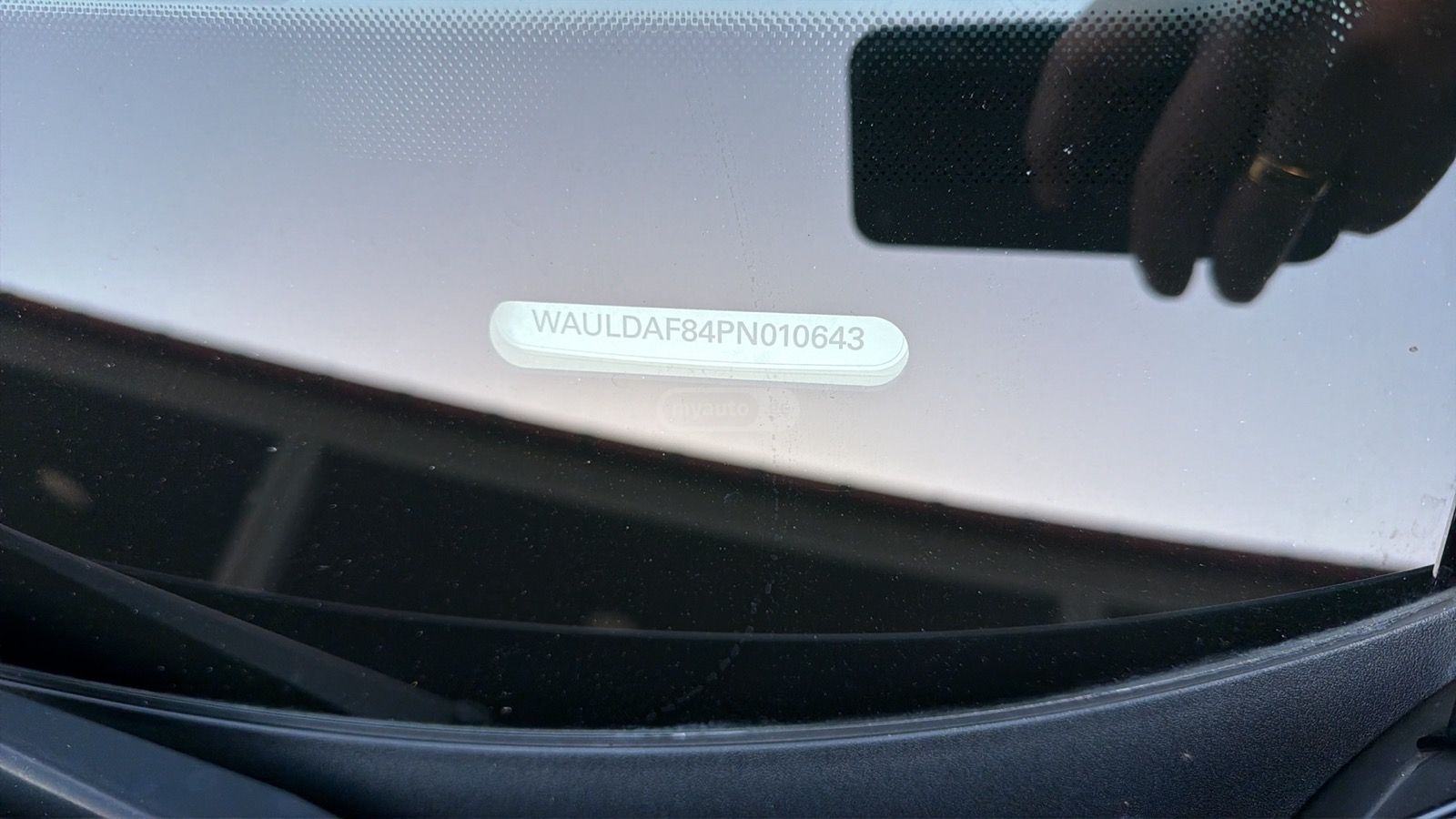 Audi A8 - фото 15