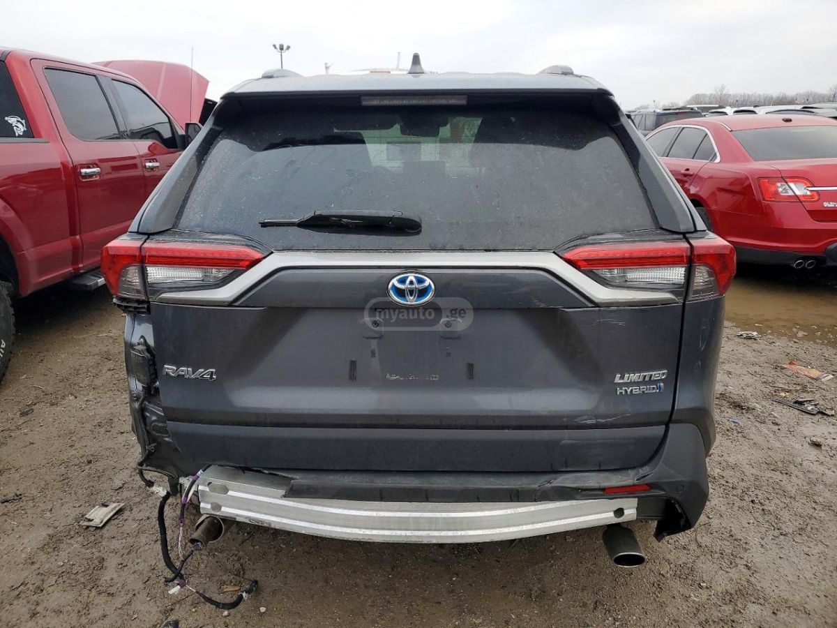 Toyota RAV 4 - фото 6