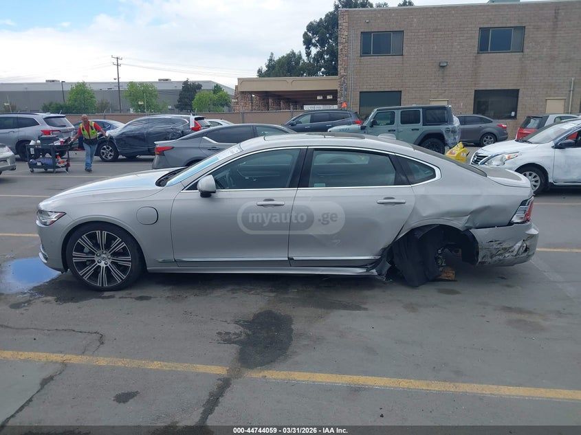 Volvo S 90 - фото 15