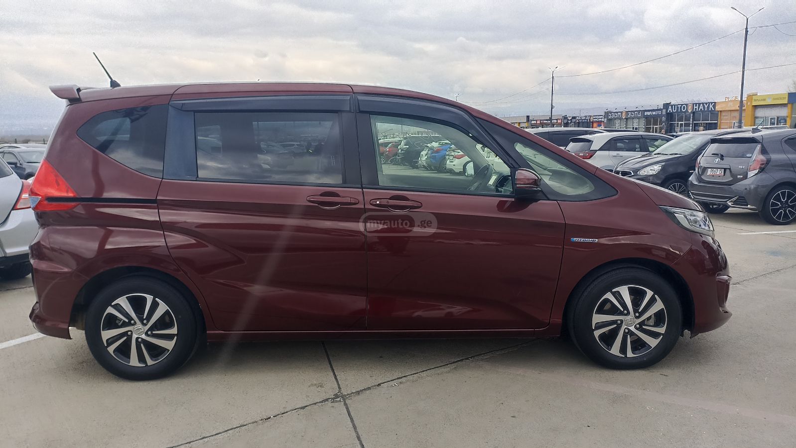 Honda Freed - фото 4