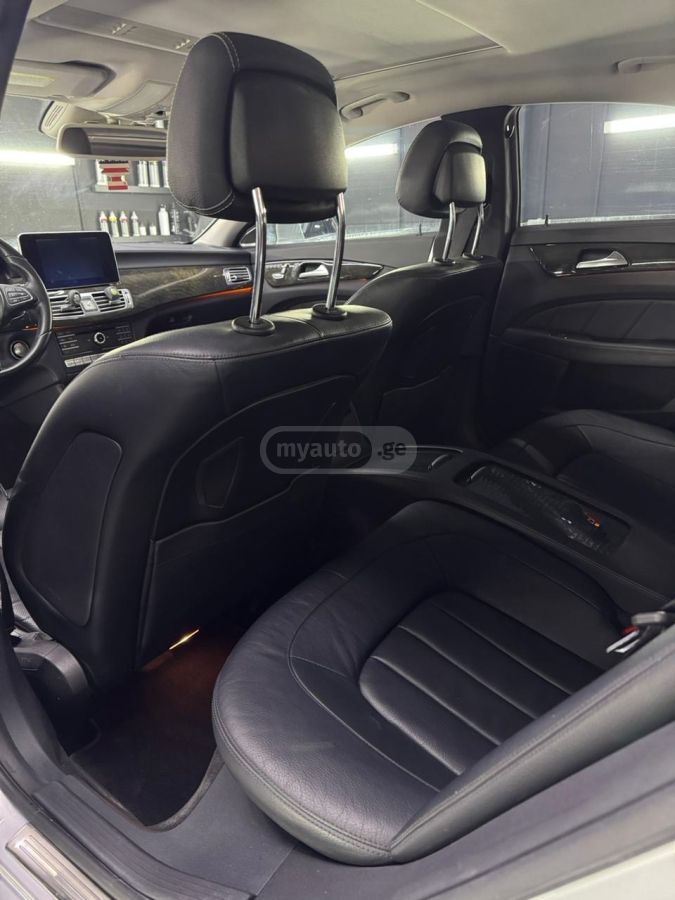 Mercedes-Benz CLS 400 - фото 11