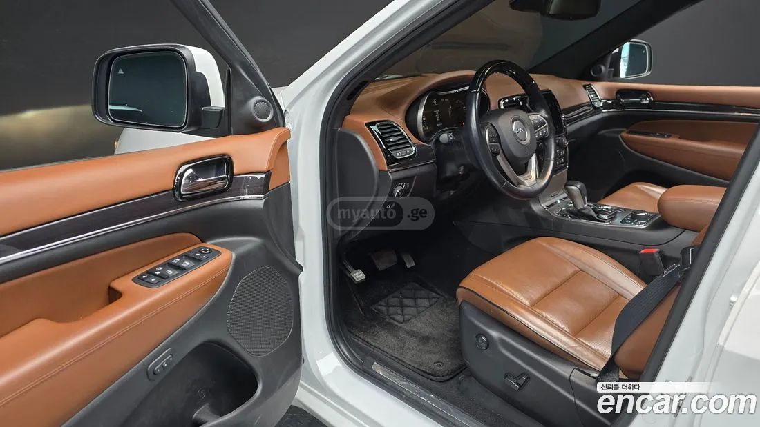 Jeep Grand Cherokee - фото 11