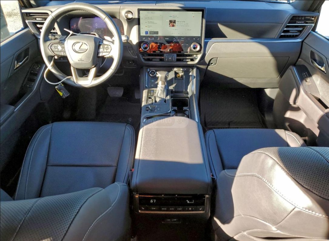 Lexus GX 550 - фото 3