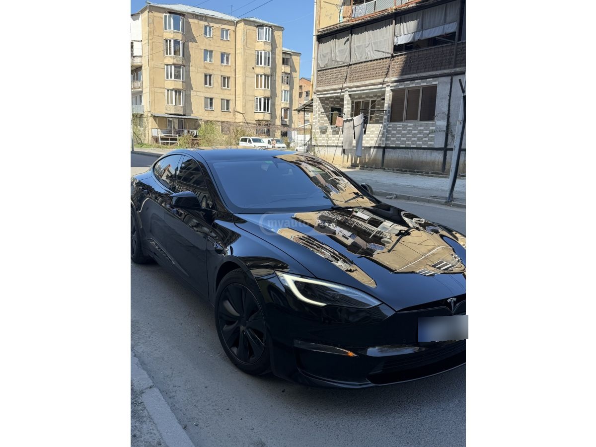 Tesla Model S - фото 2