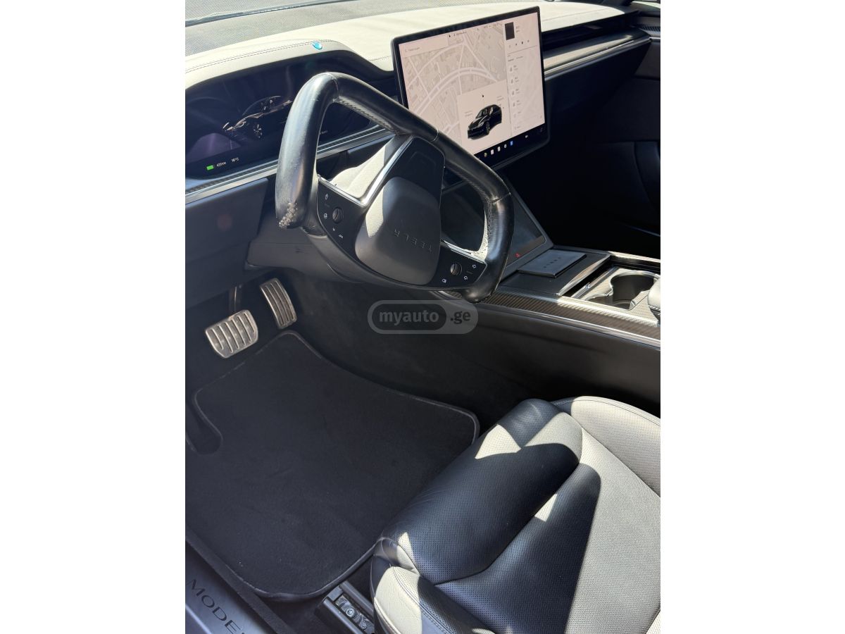 Tesla Model S - фото 6