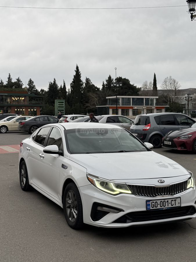 Kia Optima - фото 3