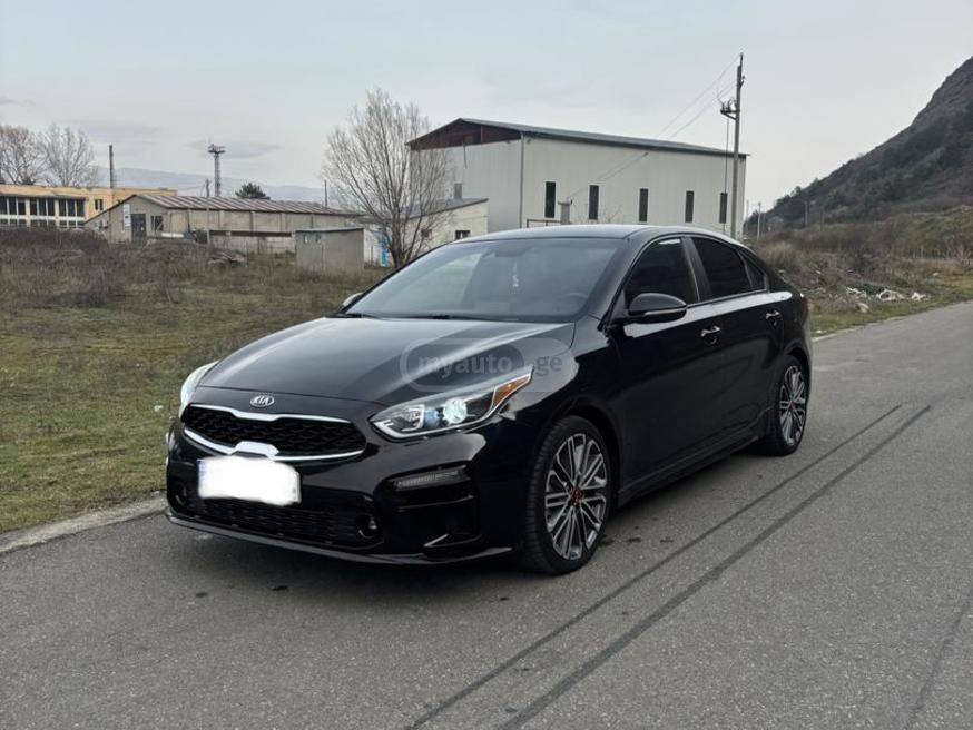 Kia Forte - фото 1