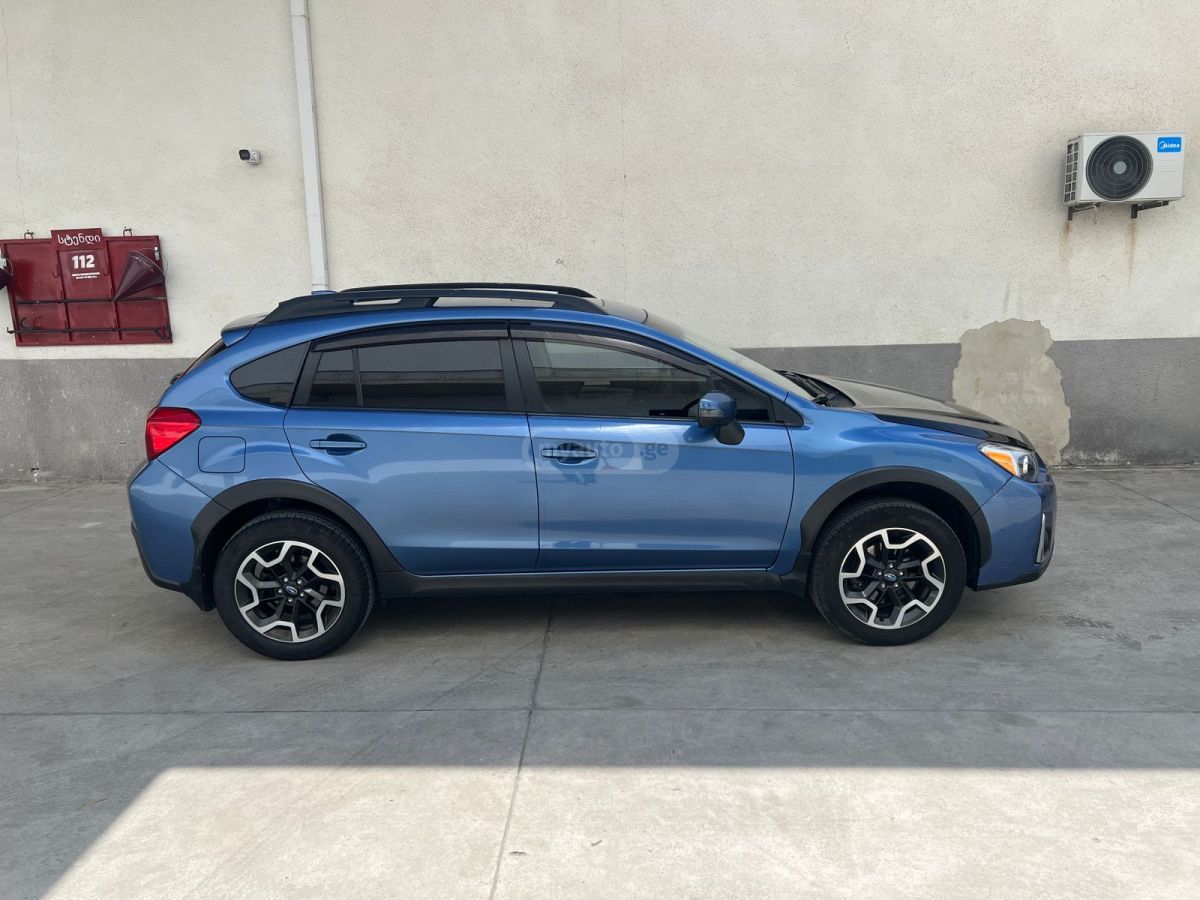 Subaru Crosstrek - фото 1