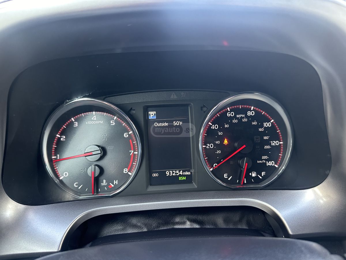 Toyota RAV 4 - фото 13
