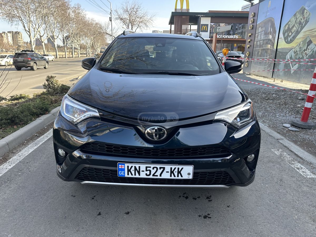 Toyota RAV 4 - фото 3