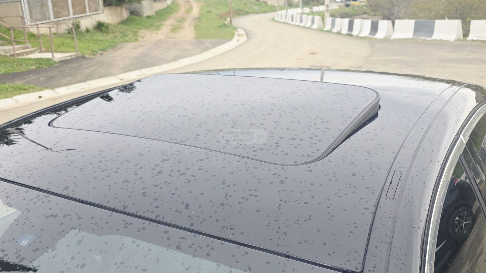 Mercedes-Benz E 300 - фото 12