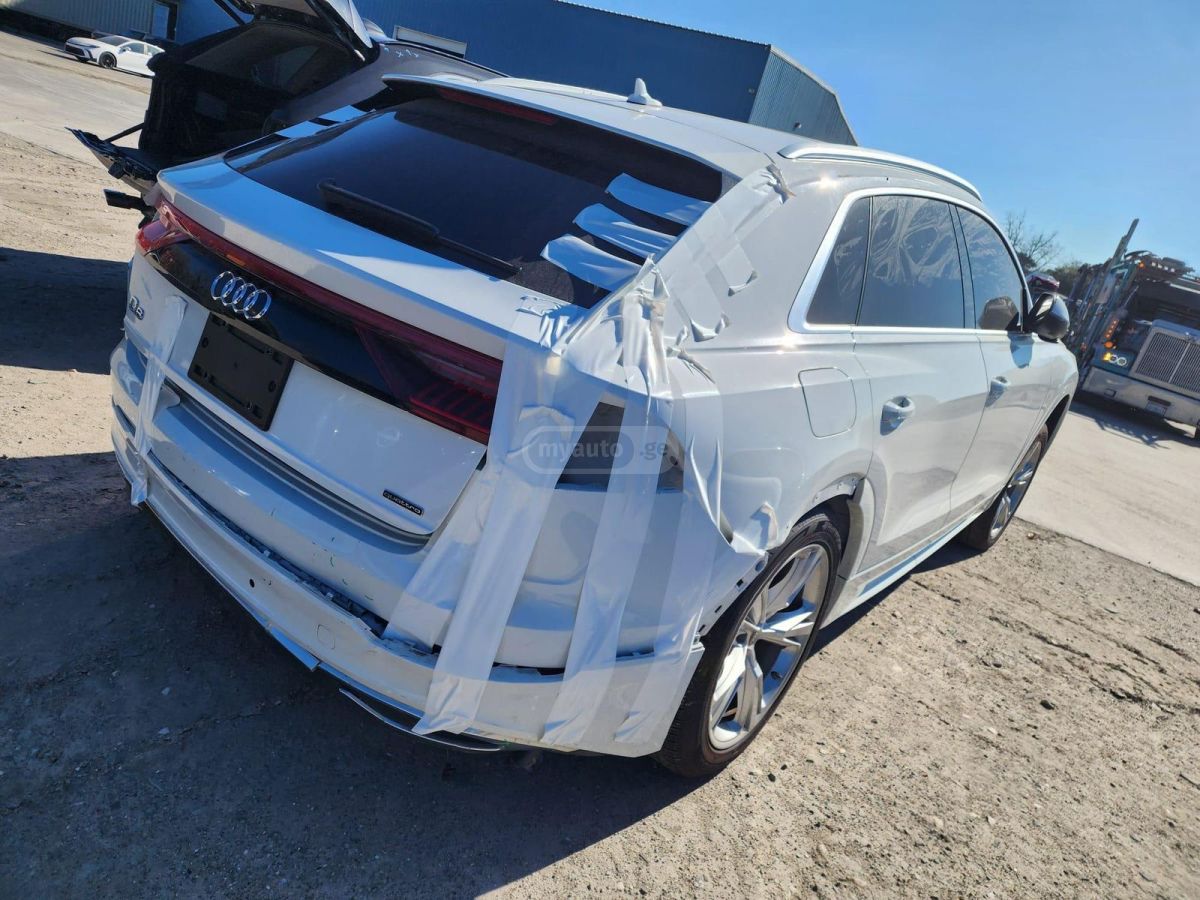 Audi Q8 2023 — миниатюра 12