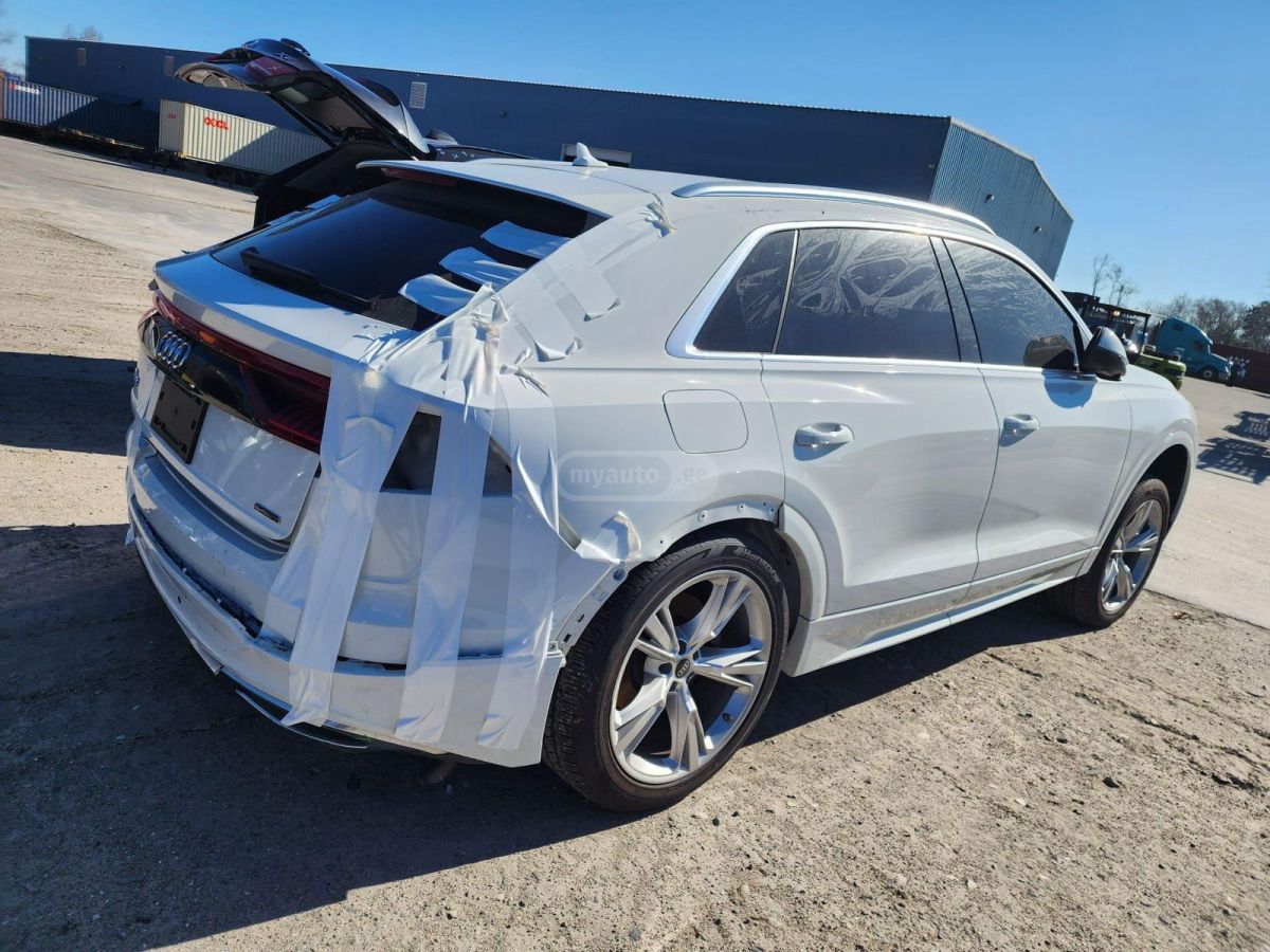 Audi Q8 2023 — миниатюра 9
