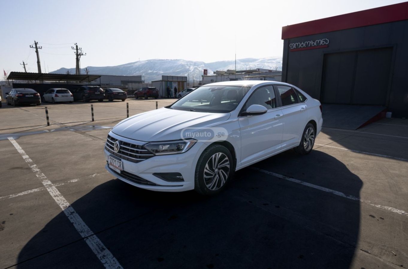 Volkswagen Jetta - фото 1