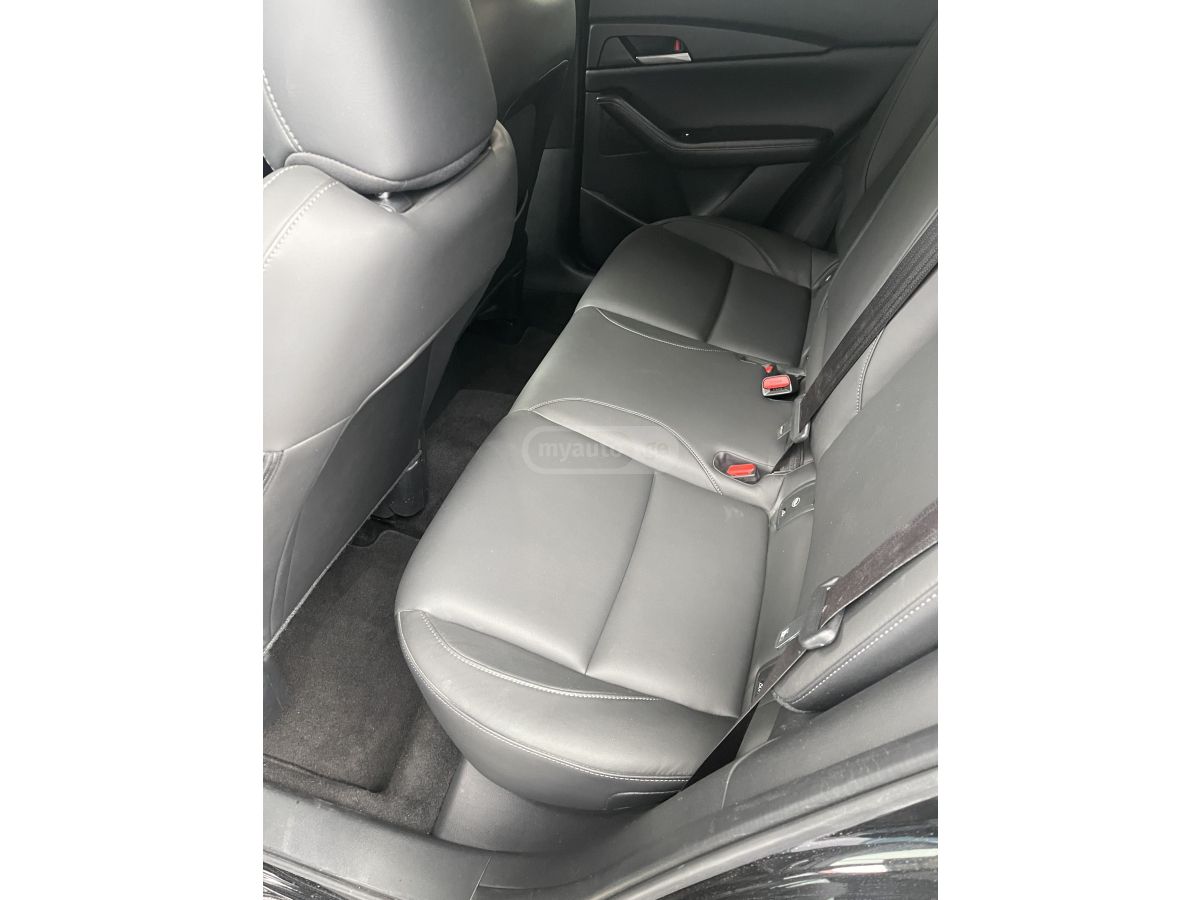 Mazda CX-30 - фото 11