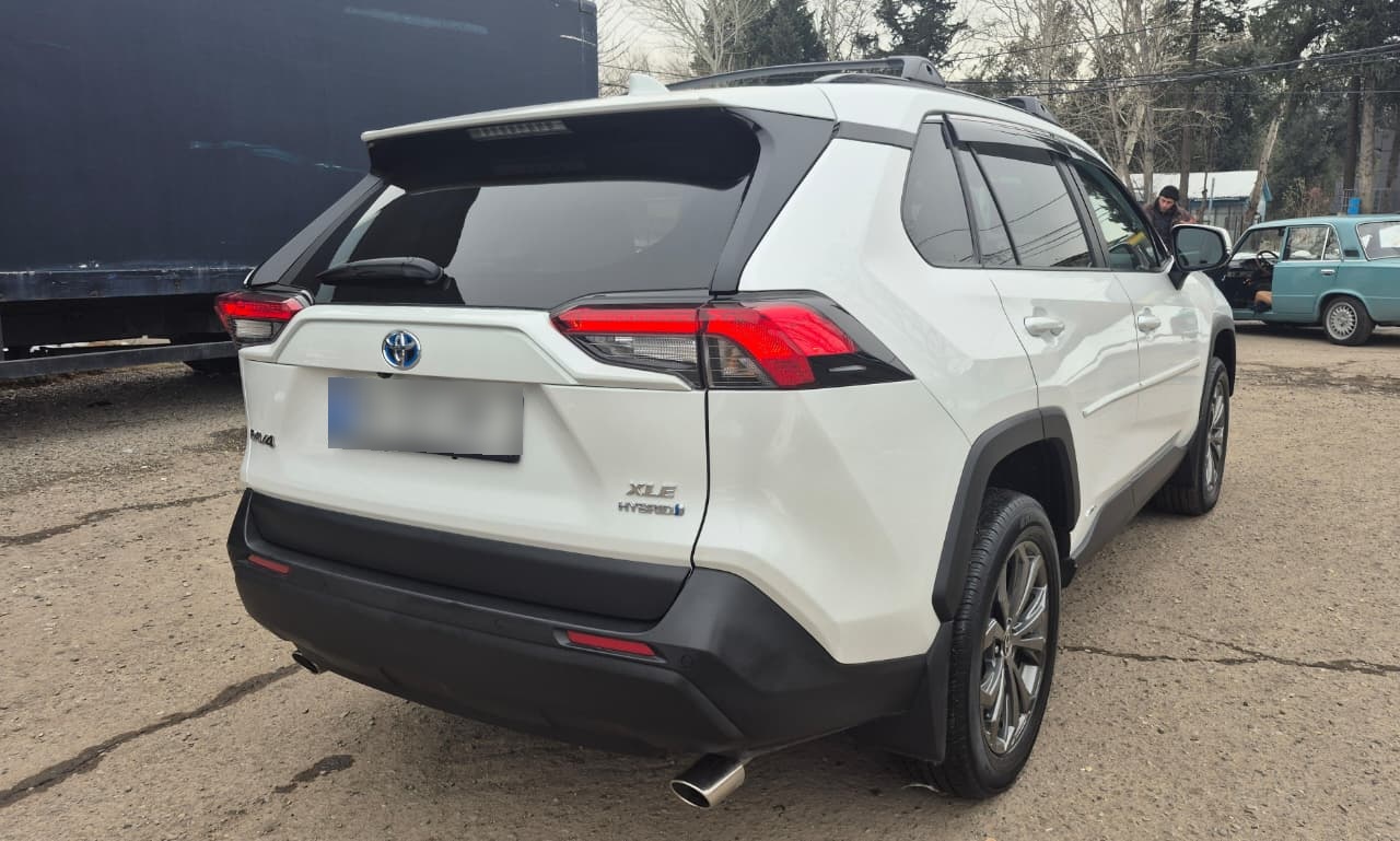 Toyota Rav 4 - фото 3