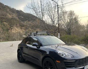 PorscheMacan2018