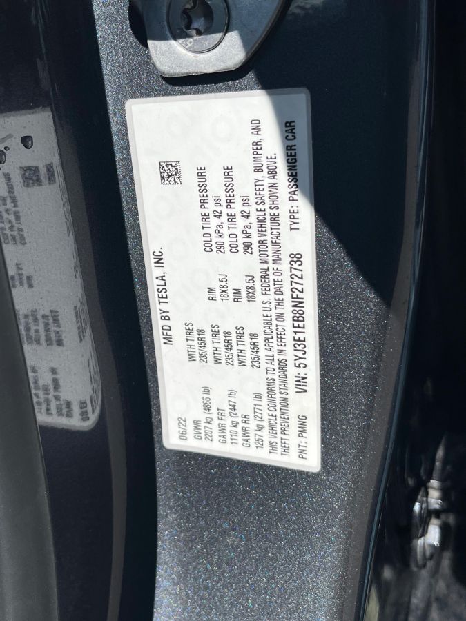 Tesla Model 3 - фото 8