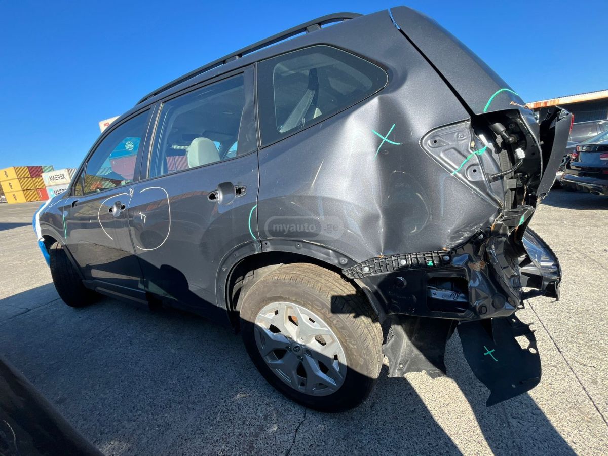 Subaru Base 4dr All-Wheel Drive CVT — миниатюра 2