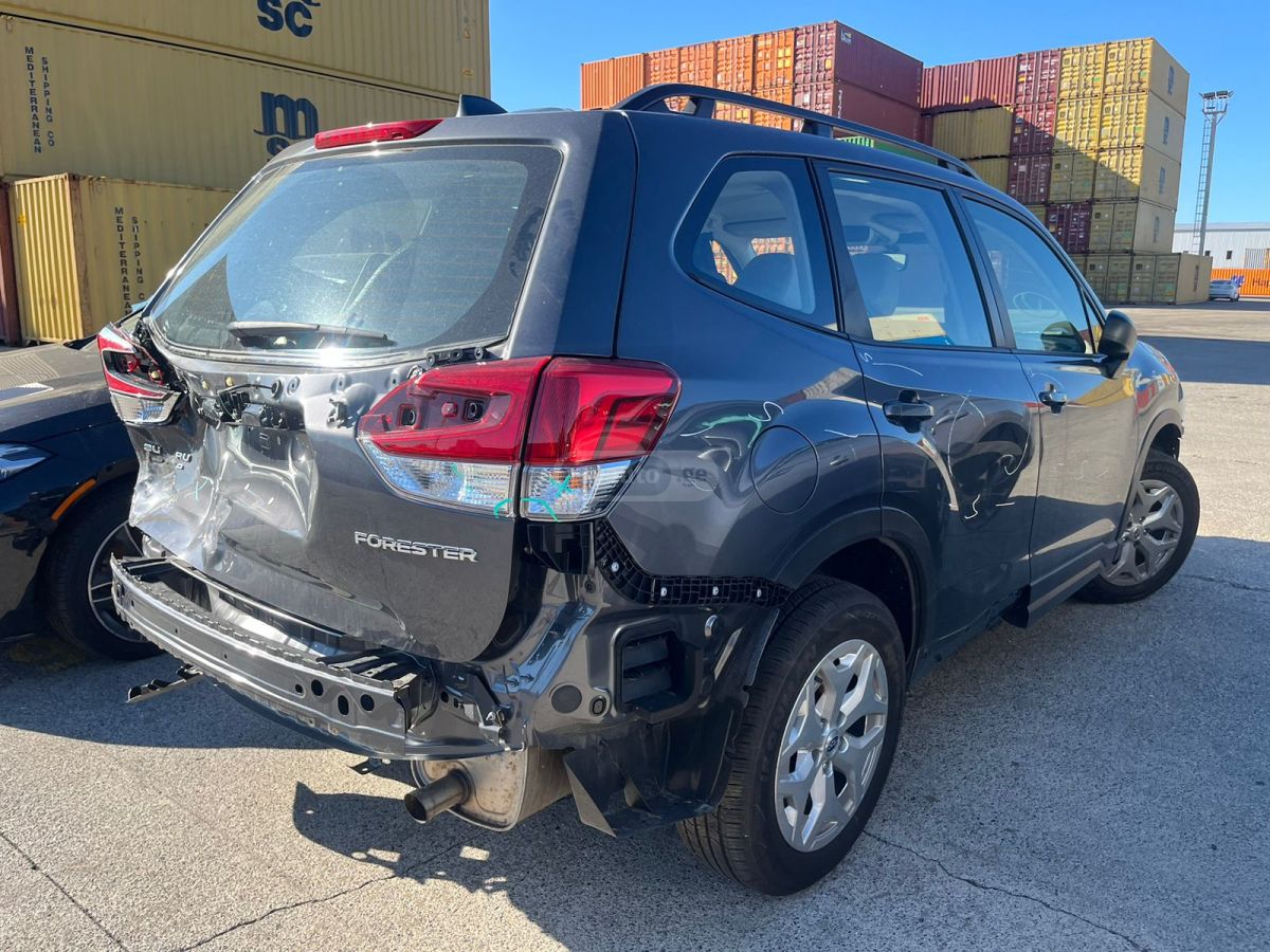 Subaru Base 4dr All-Wheel Drive CVT — миниатюра 5