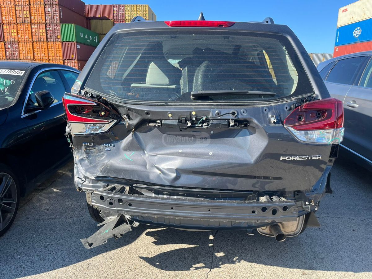 Subaru Base 4dr All-Wheel Drive CVT — миниатюра 7