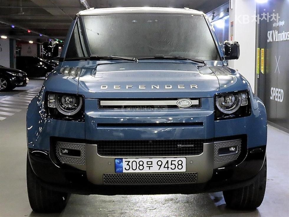 Land Rover Defender 110 - фото 2