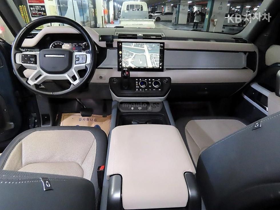 Land Rover Defender 110 - фото 9