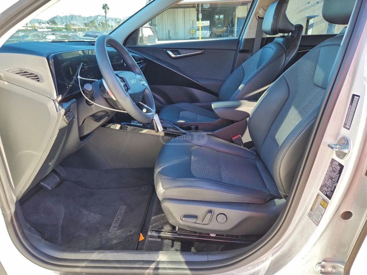 Kia EX — миниатюра 7