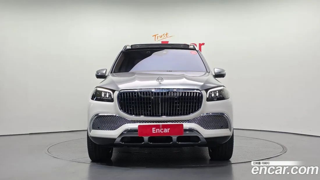 Mercedes-Benz GLS 63 AMG - фото 3